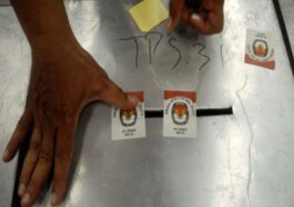Kotak Kosong dalam Pilkada Indikasi Kemunduran Demokrasi