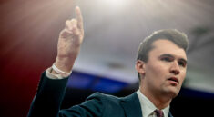 Charlie Kirk Dikabarkan Tewas Ditembak di Depan Ribuan Penonton